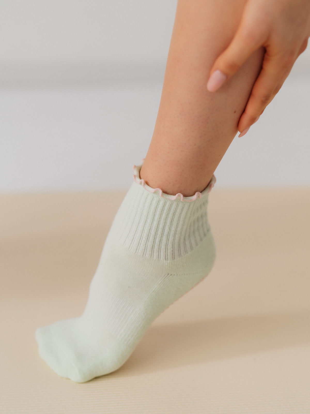 Pilates and yoga grip socks – mint color