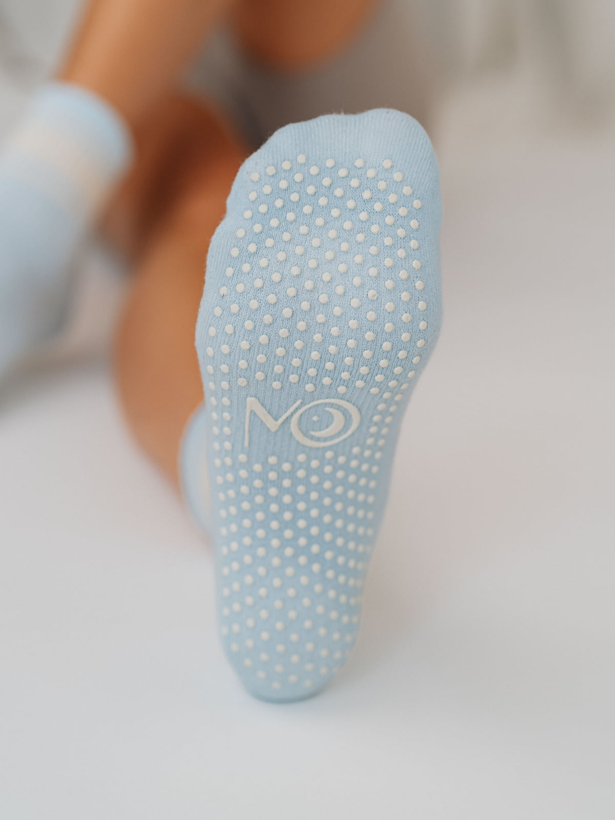 Trending grip socks pilates yoga – blush blue
